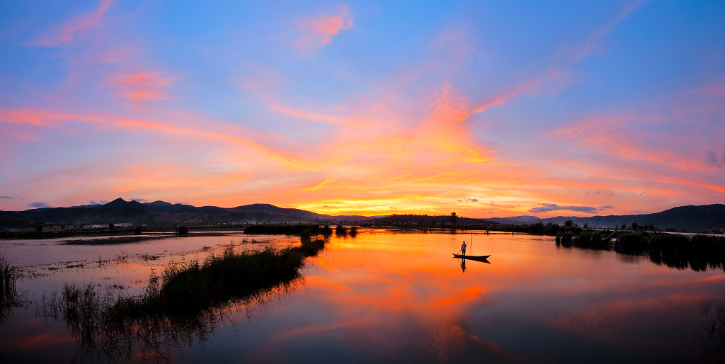 异龙湖湿地.晚霞 摄影 阳光先生