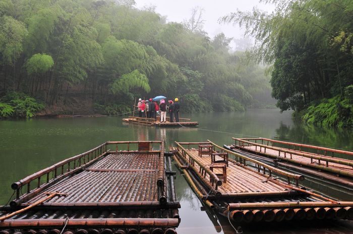 水上漂 摄影 冬林