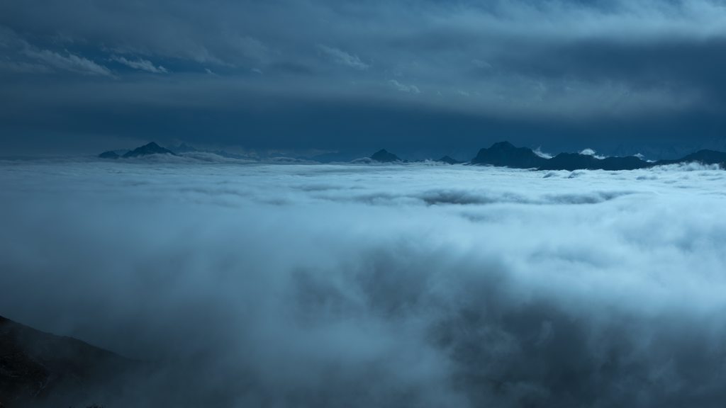 高山月夜 摄影 葛达山