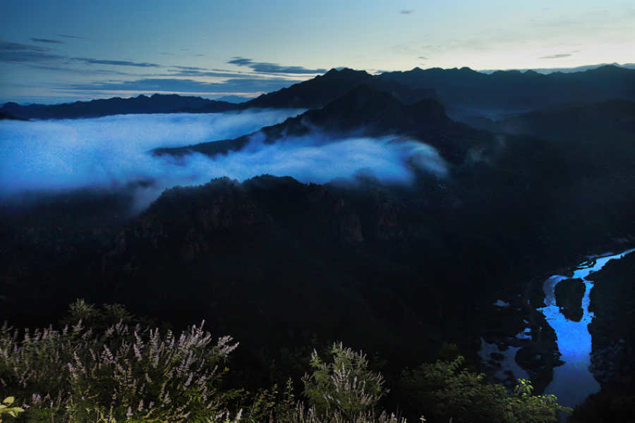 黎明中的白河大峡谷 摄影 沉积岩