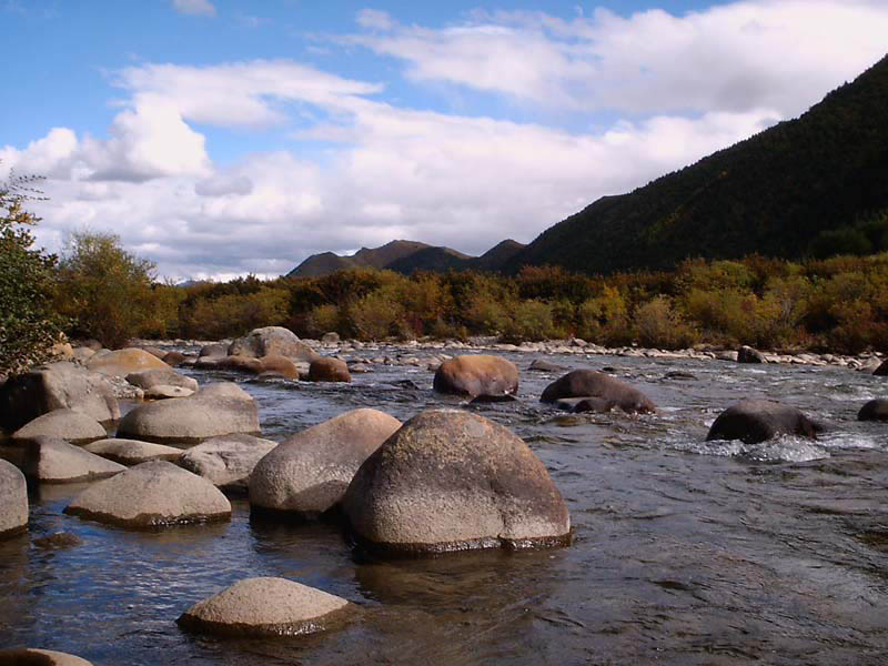 稻城“石头河”。 摄影 追寻地平线