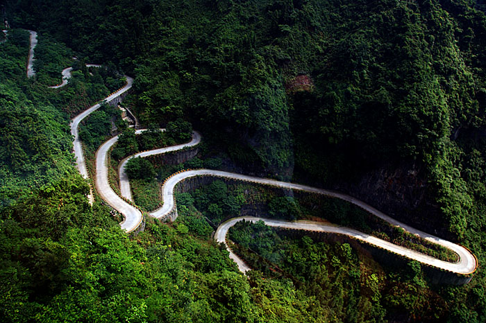 天门山盘山公路2 摄影 lzy9290