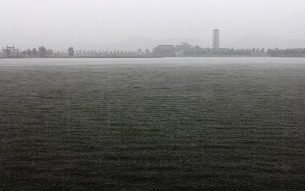 雨 摄影 纤云磨墨