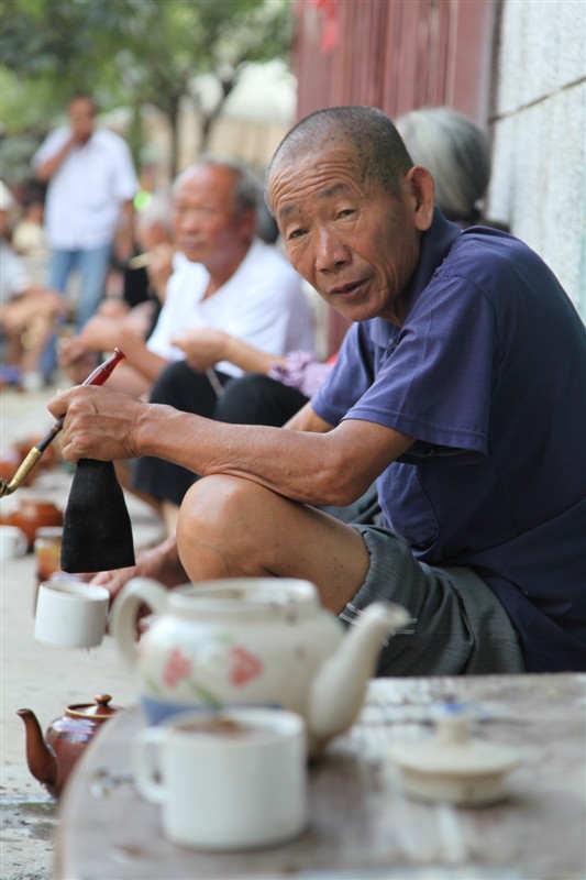 茶馆老人 摄影 漆园小巷