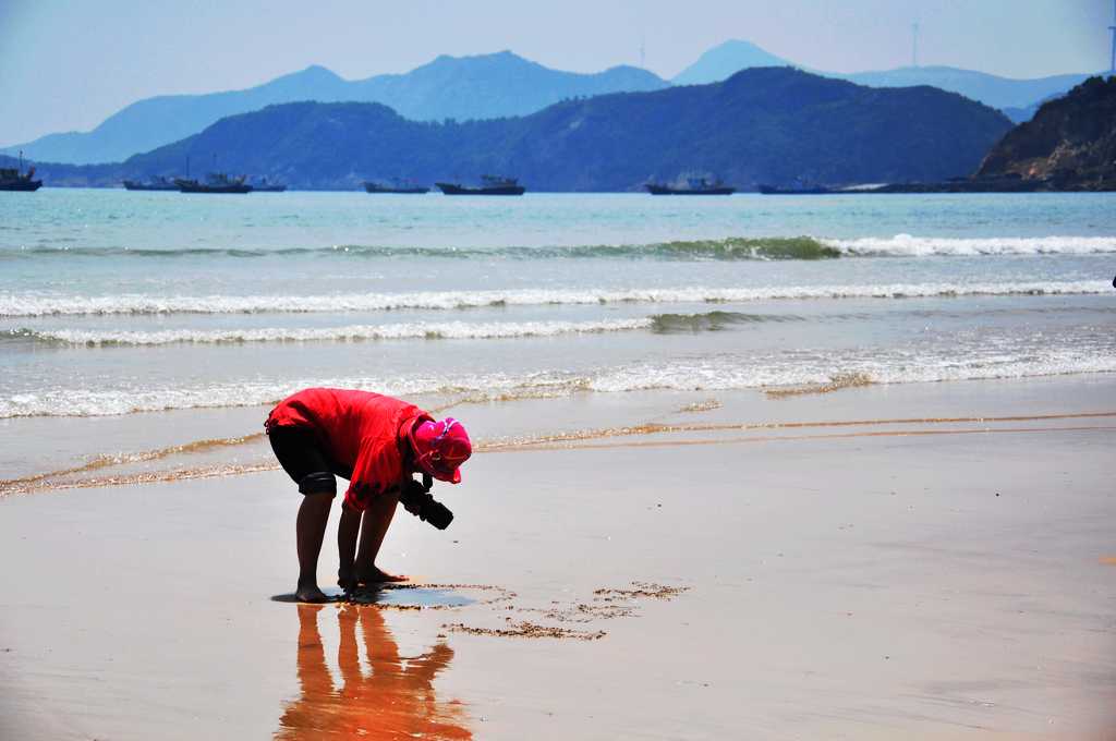 海的眷恋3 摄影 红雨伞99