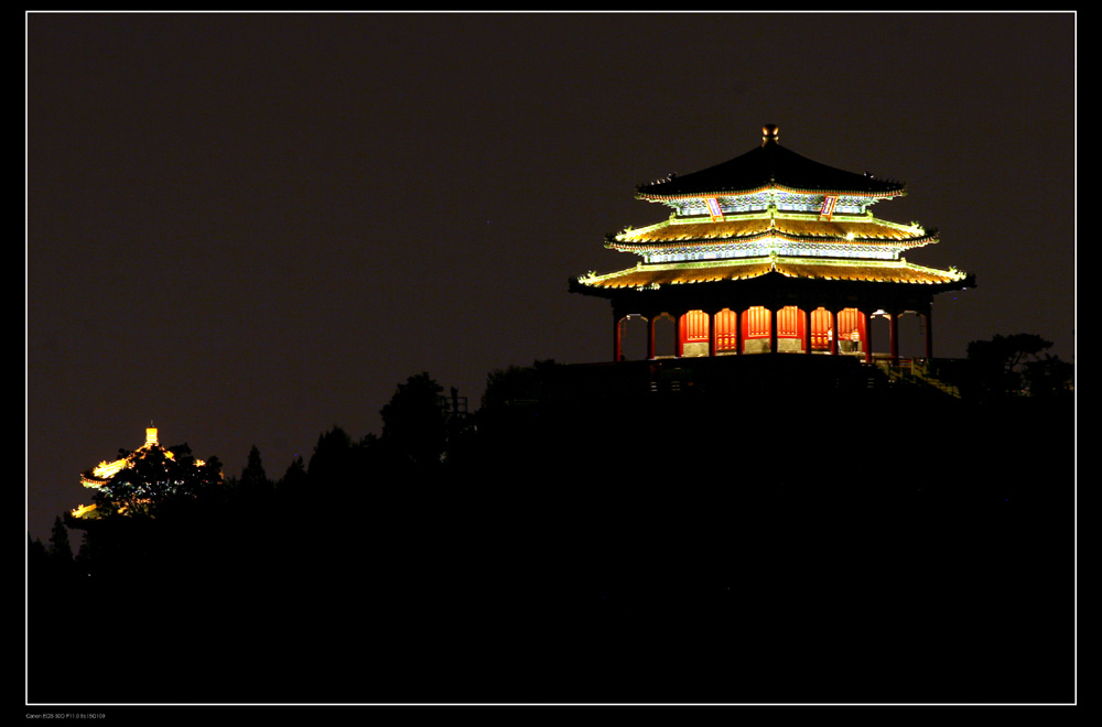 景山夜景 摄影 艺命光魂