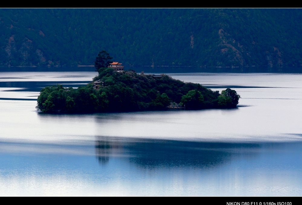 泸沽湖(13).谢娃娥岛 摄影 猴行万里