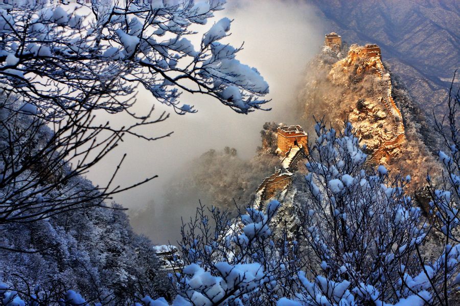 瑞雪箭扣观云海 摄影 沉积岩