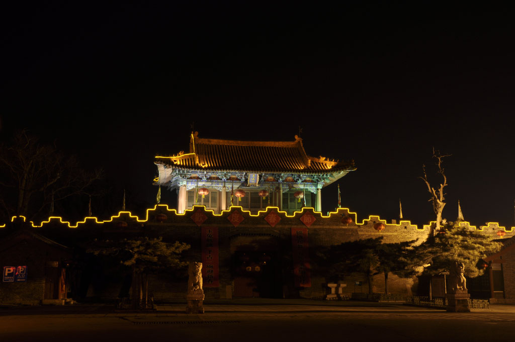 岱庙夜景 摄影 泰山老乡