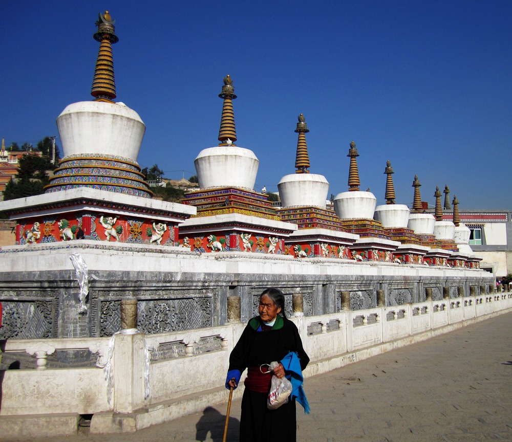 塔尔寺—如来八塔 摄影 石泉山人