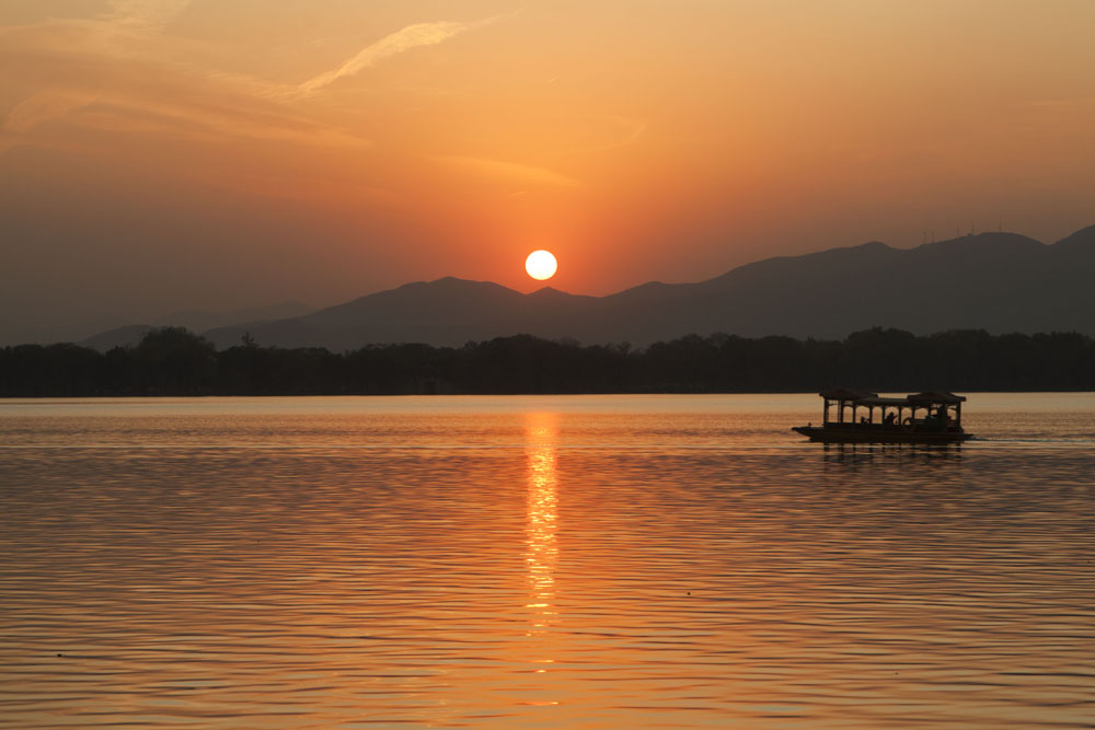 夕阳 摄影 益河乌拉