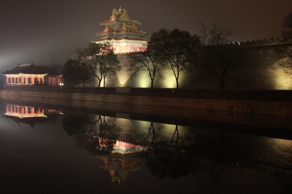 夜光下凄凉的角楼 摄影 一瞬之眸