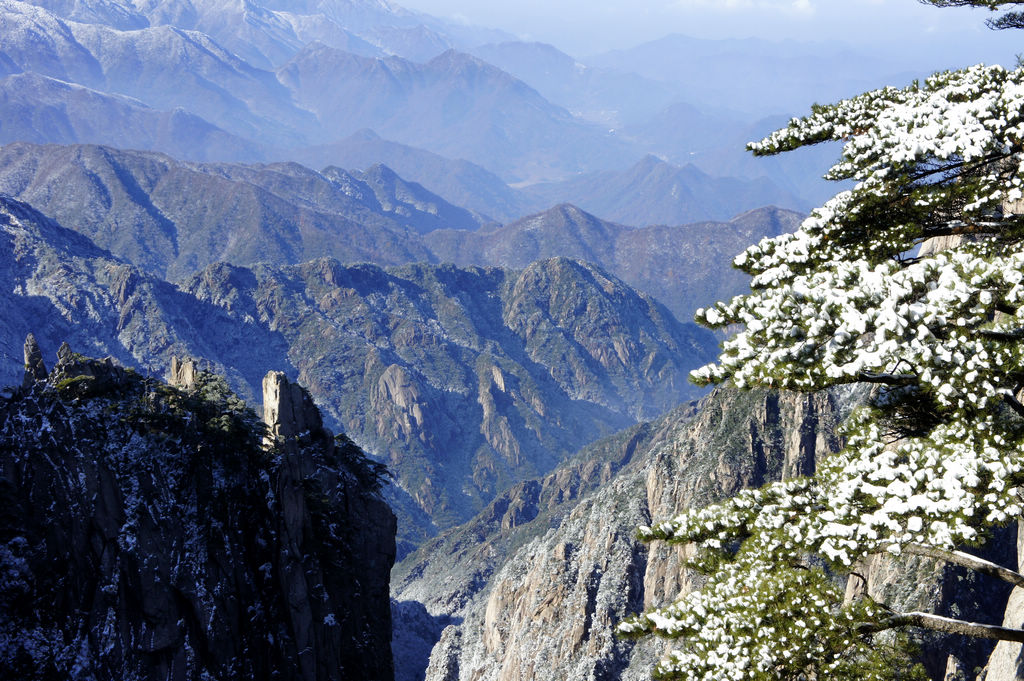 黄山雪景-2 摄影 丽-娜