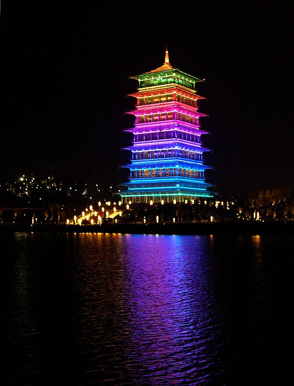 长安塔夜景 摄影 西风胡杨