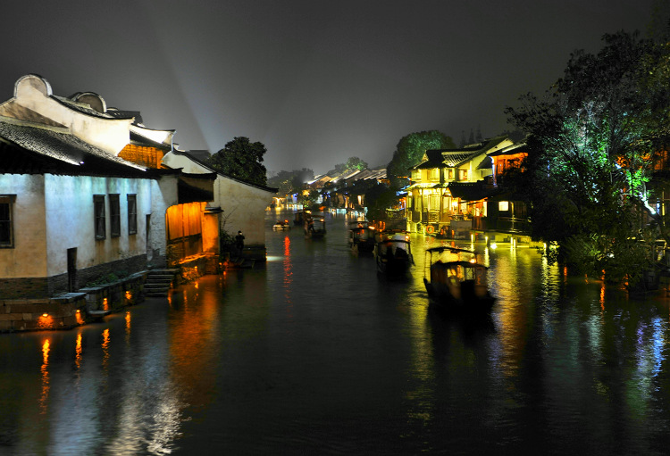 《水乡夜色》 摄影 Robbin