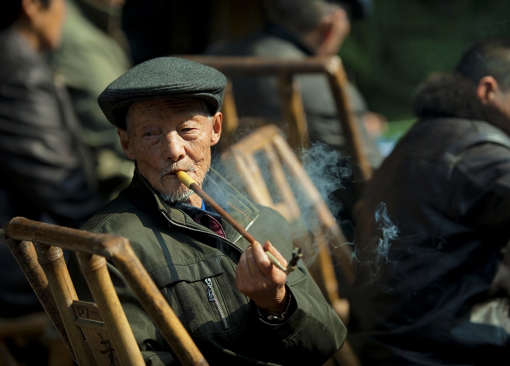 欲说还休 摄影 石宝斋