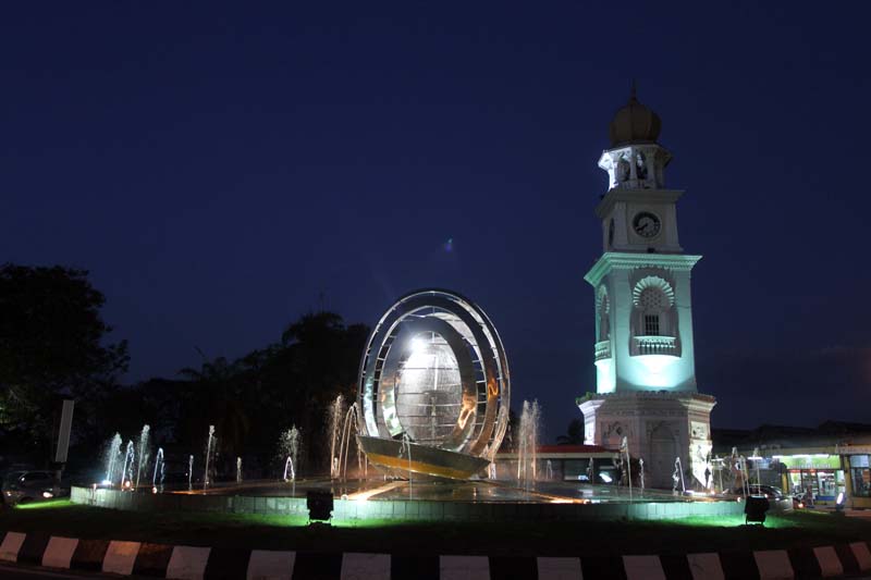 clock tower 摄影 葉鍾華