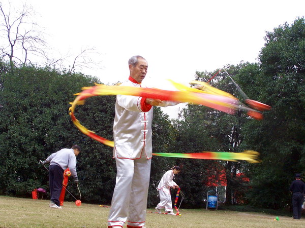 空竹飞龙 摄影 老顽童趣