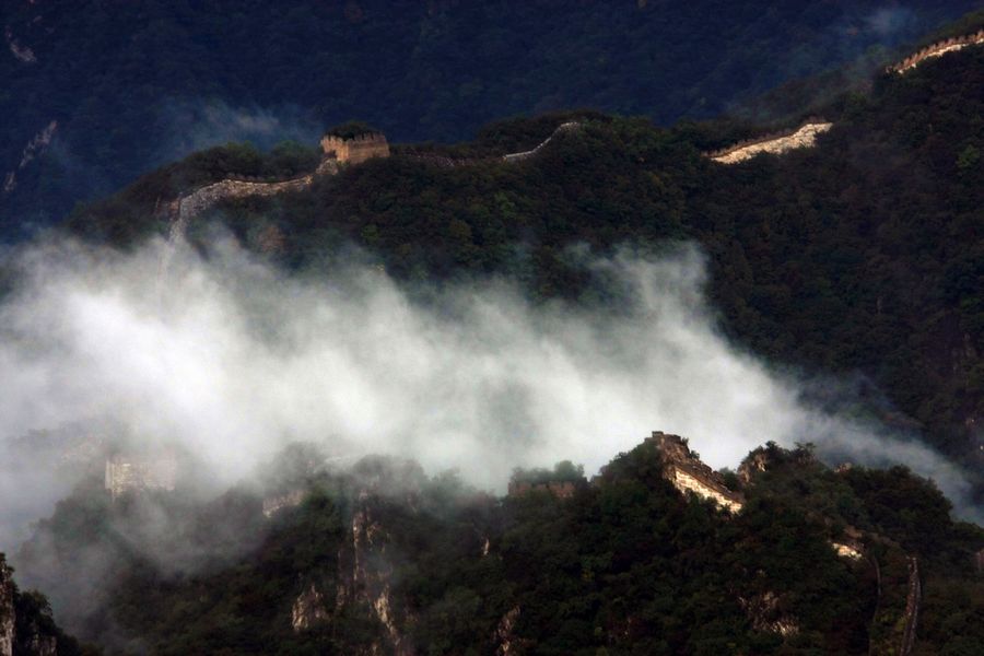 蛟龙闹海《箭扣长城系列） 摄影 沉积岩