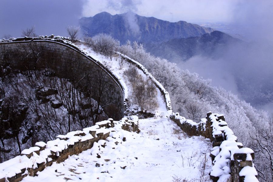 风雪箭扣牛角边 摄影 沉积岩