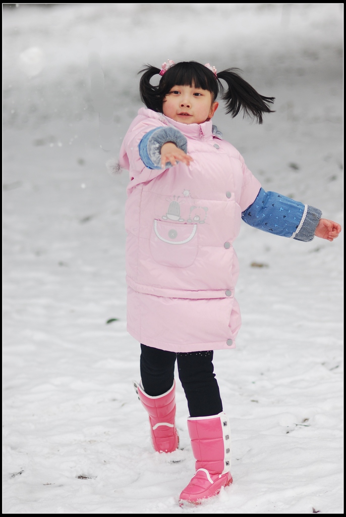 雪中童趣 摄影 阳光灿烂中