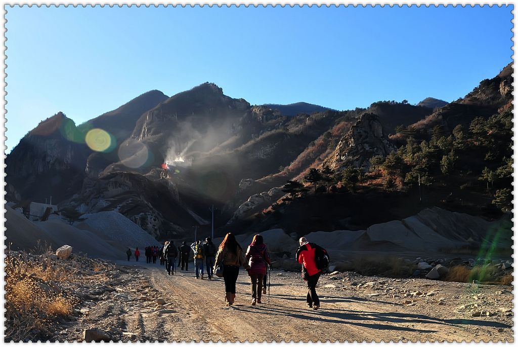 进军大山的驴友们 摄影 秦漂