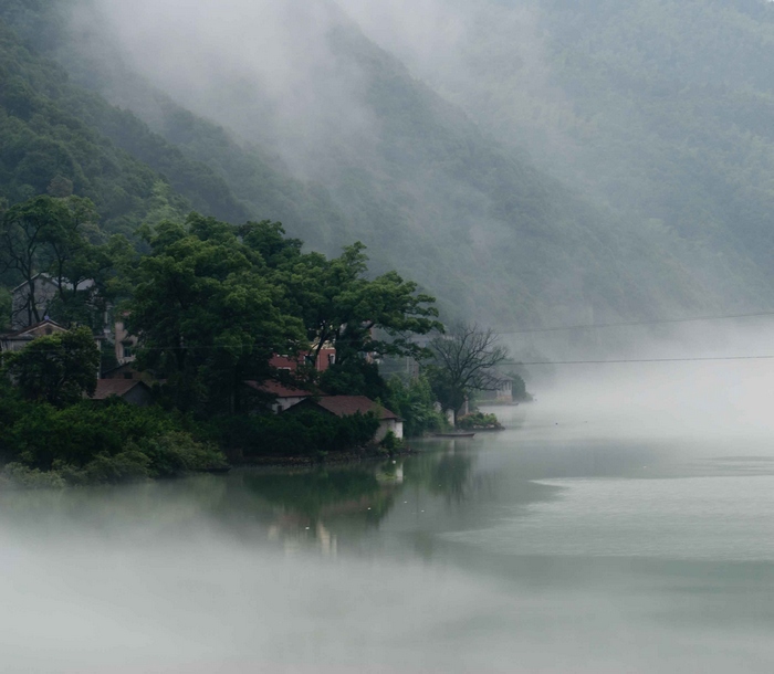 依山傍水 摄影 烂柯山