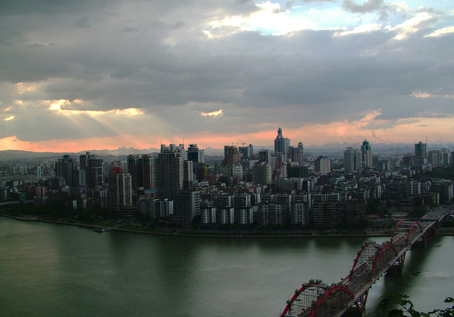 暴雨前夕的家园 摄影 流云青山