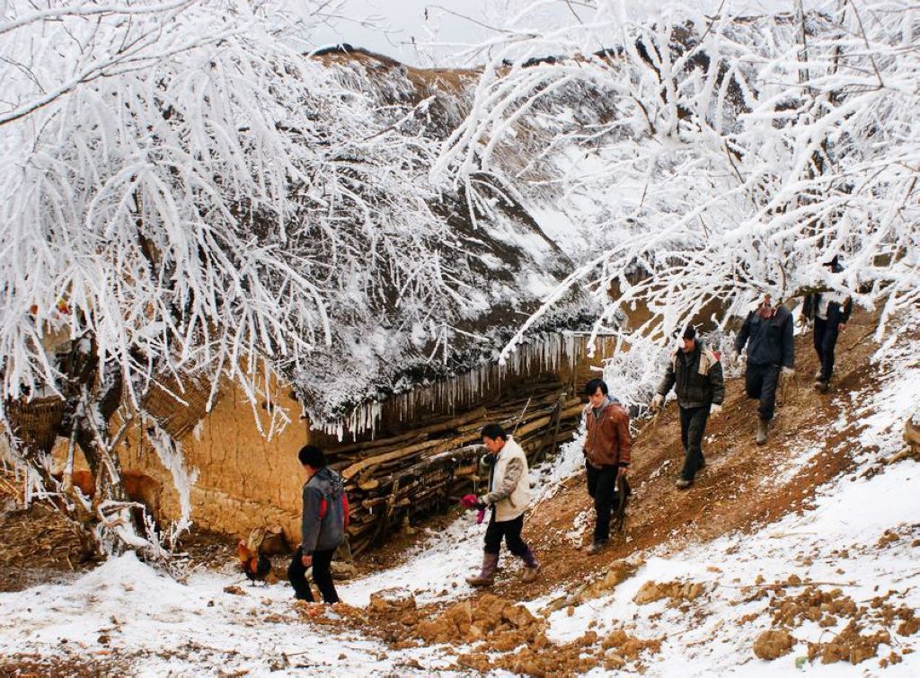 山村冬雪32 摄影 关河纤夫