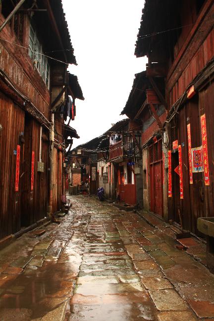 古街小雨润如酥 摄影 居高声自远