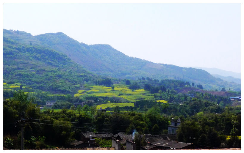 山村人家 摄影 灿烂晴天