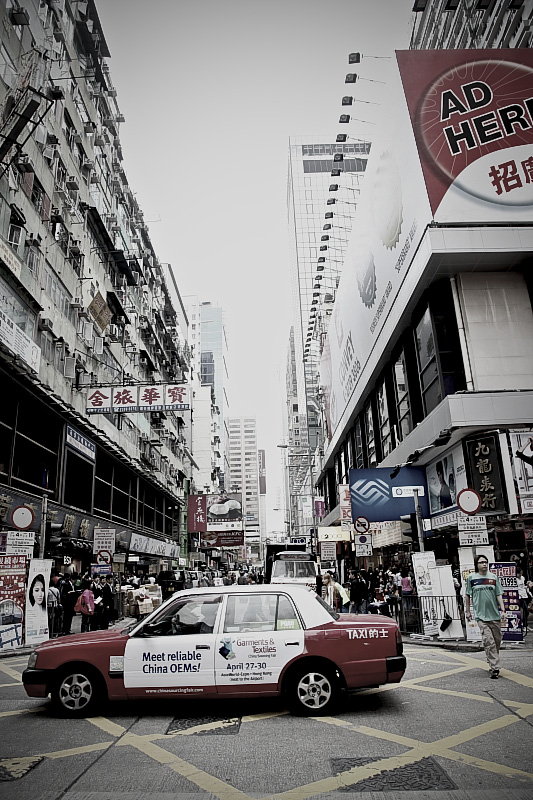 HK街道 摄影 风飞雪舞