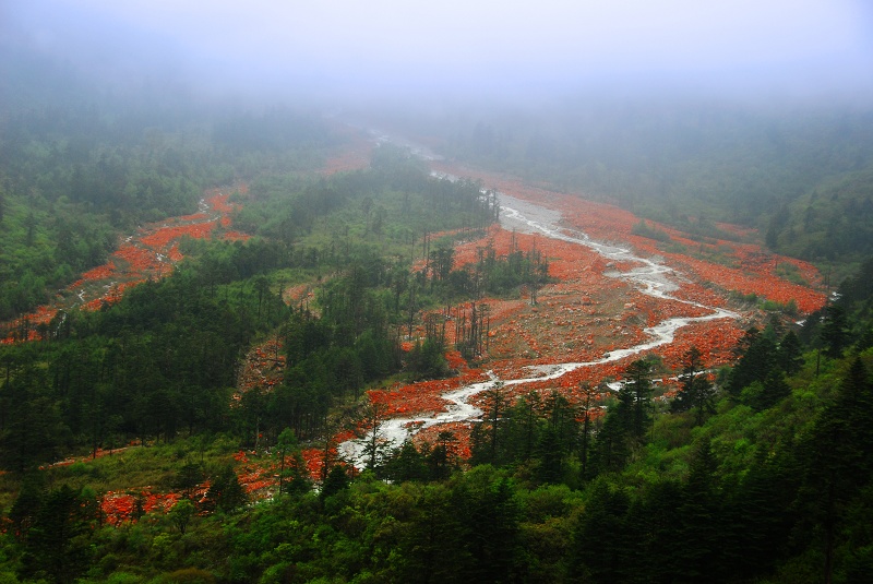 甲根坝红石滩 摄影 高山海子