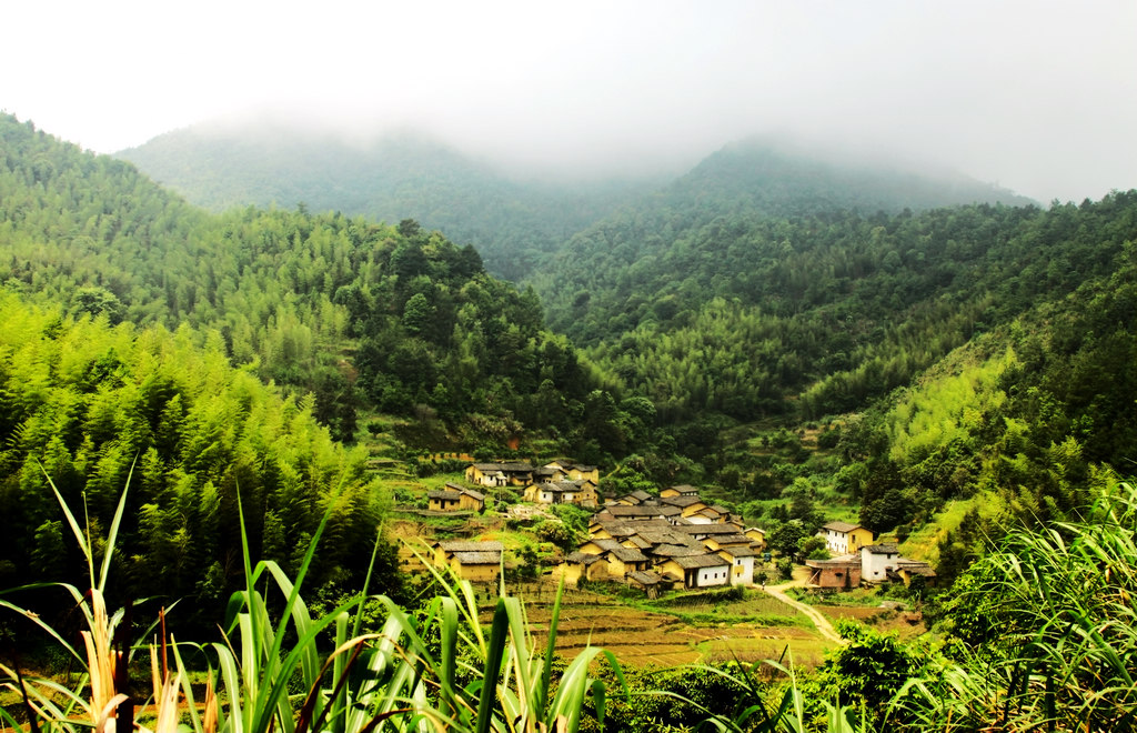 山窝小村 摄影 香瓜虫