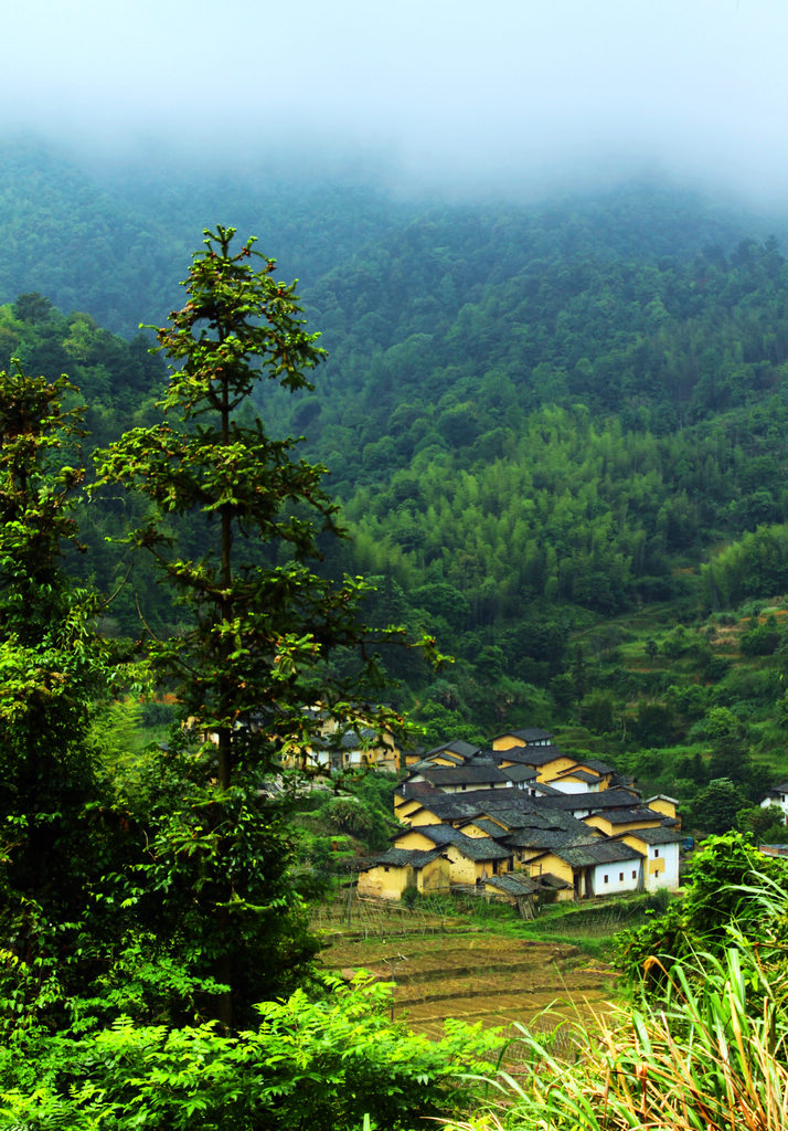 山窝小村 摄影 香瓜虫