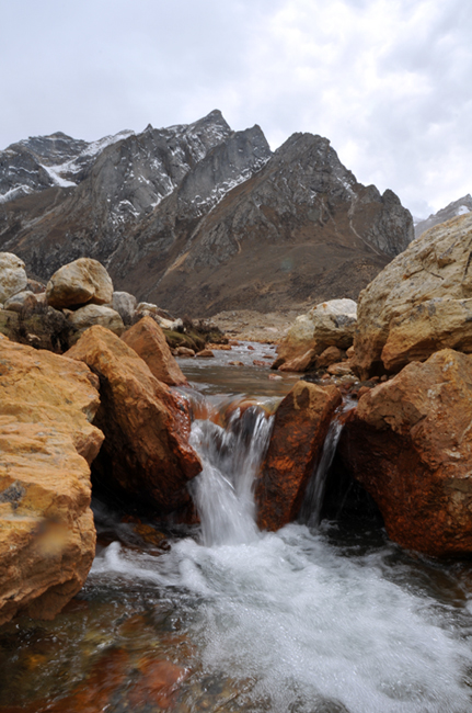 "高山流水" 摄影 青稞地