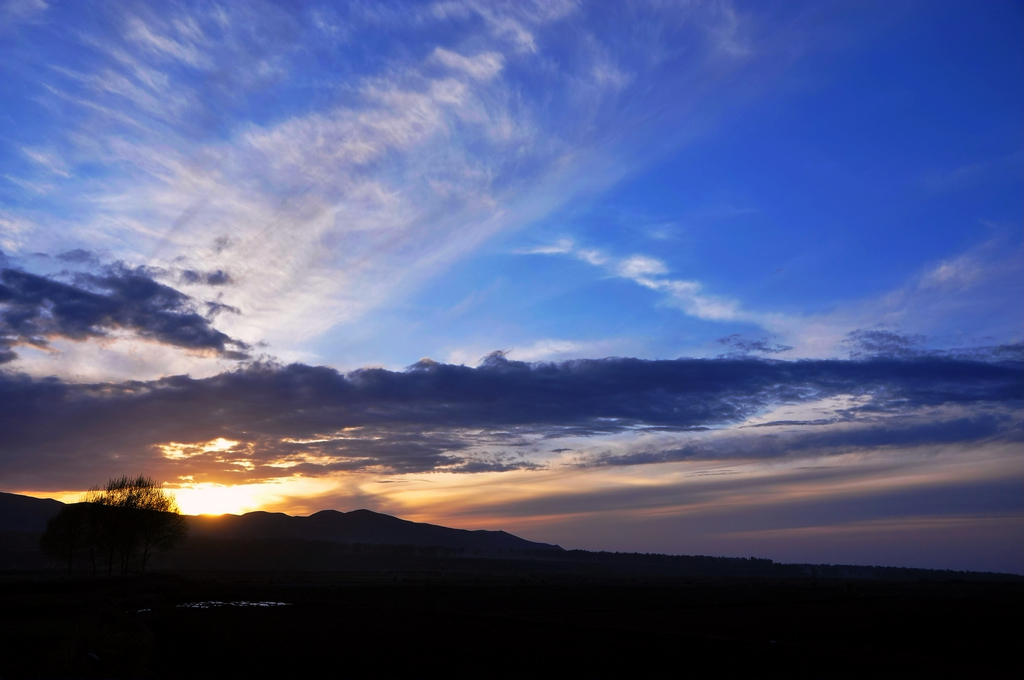 山乡夕照 摄影 梁杰