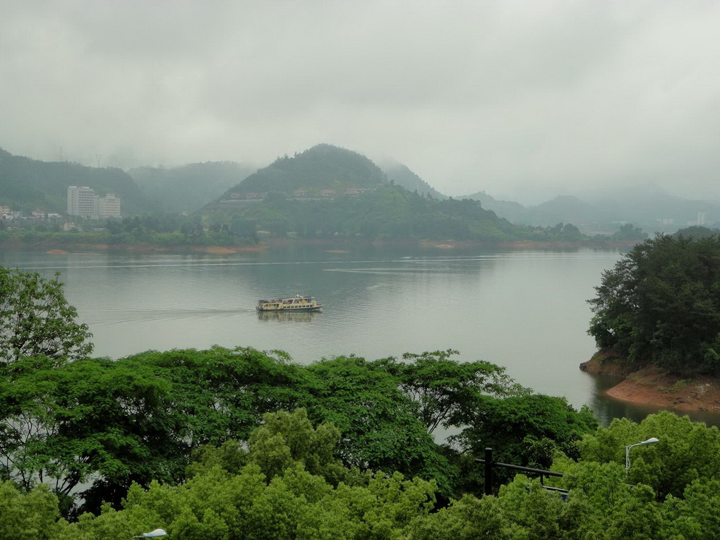 小雨中的千岛湖 摄影 开心天天