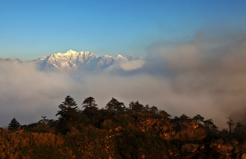 雾涌雪峰 摄影 youzong