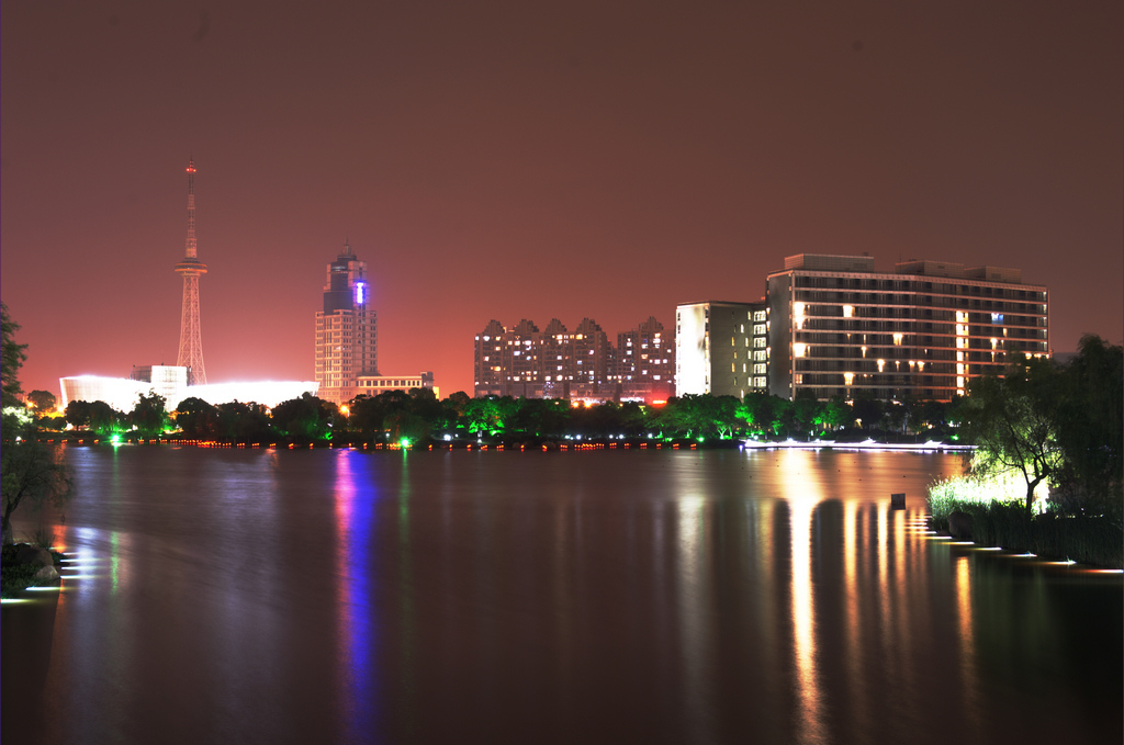 “夏阳湖夜景”《2》（随拍） 摄影 青宜