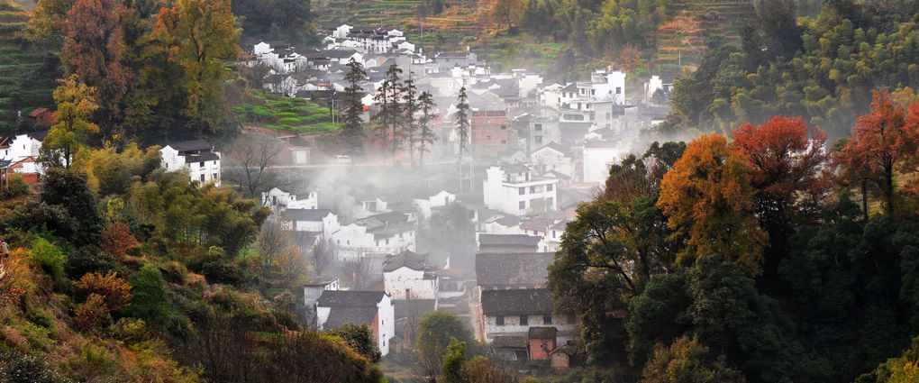 小山村 摄影 近山远水