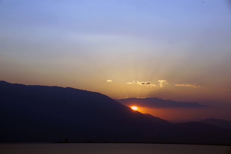 夕阳 摄影 欣月欣月