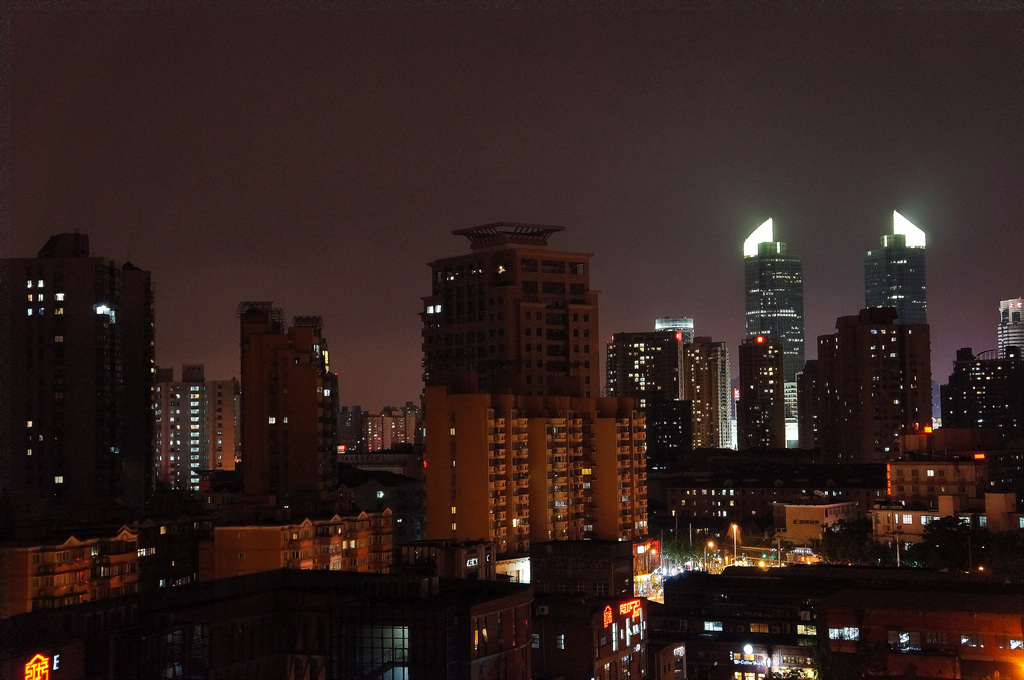 住处夜拍徐家汇 摄影 自由空间59