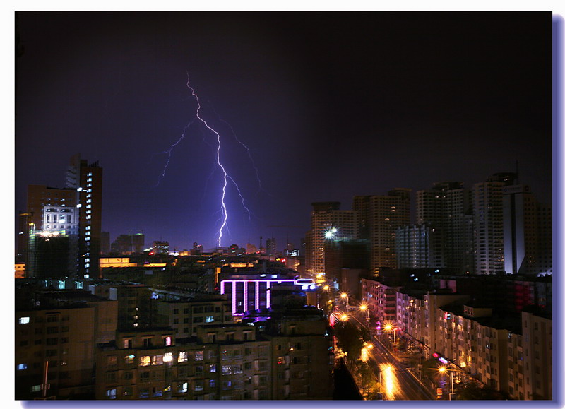 雨夜 摄影 zuoyue