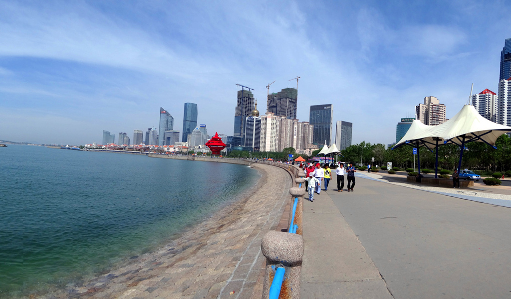 青岛五四广场海滨 摄影 精卫填海