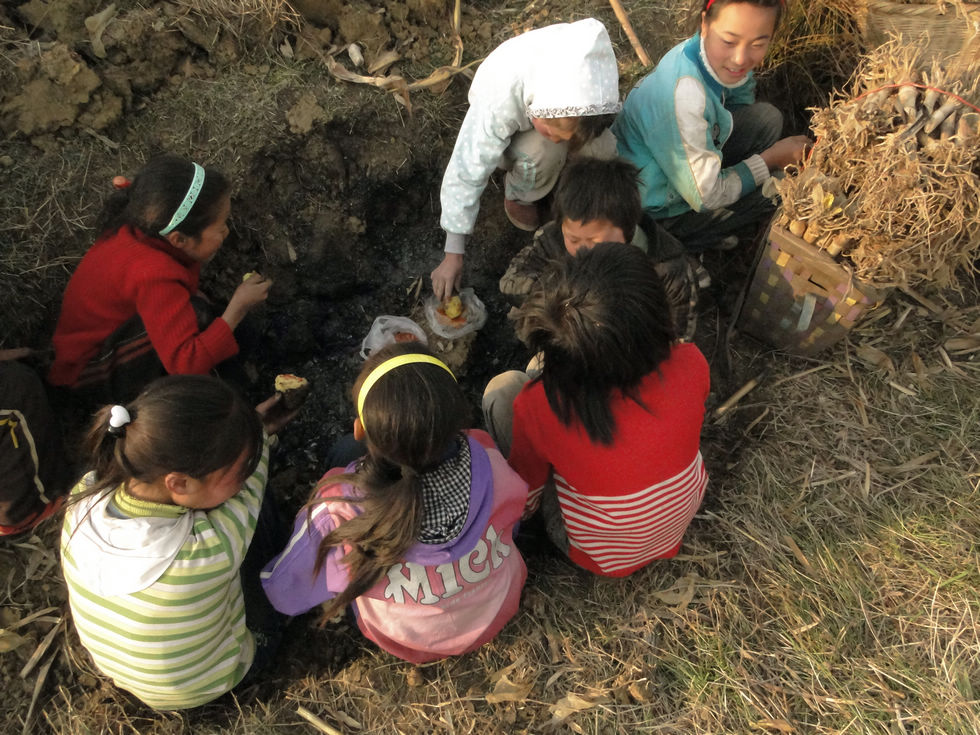 大山深处小学生的午歺 摄影 高原摄魂