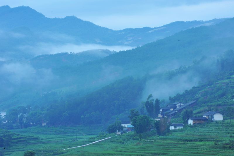 田园凉山02 摄影 恒然