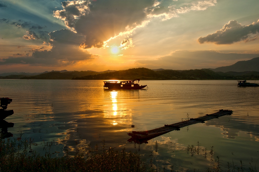 船家摇落夕阳红 摄影 拾穗者