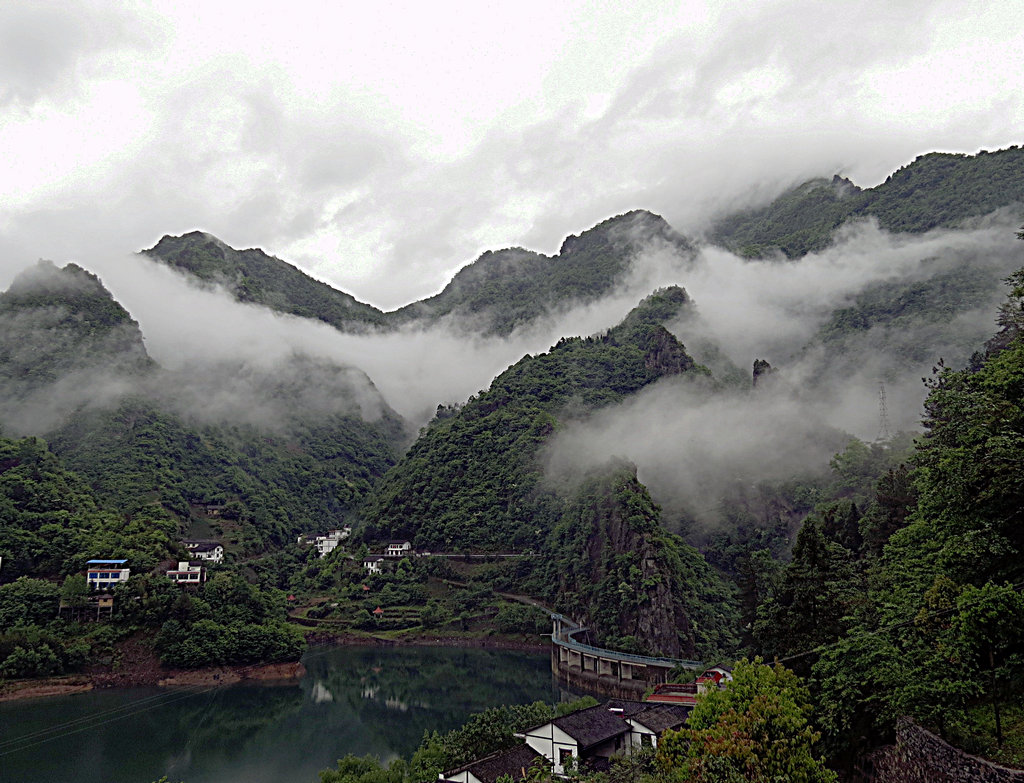 夜雨湖 摄影 严老头