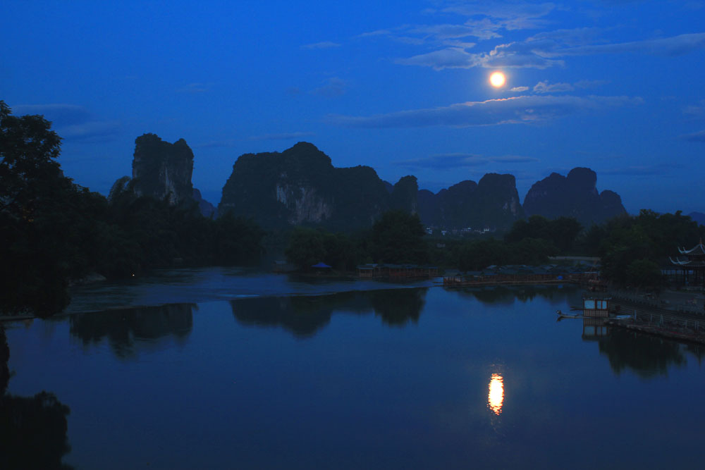 遇龙河的夜 摄影 西街李氏